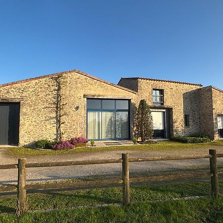Chambres d'Hôtes Les laitières Beaurepaire  Esterno foto